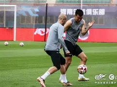 青岛黄海主场失利惨遭斯威逆转！